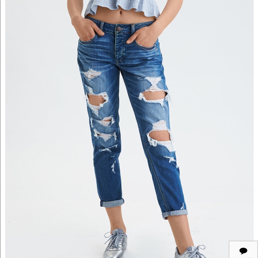 American Eagle Medium Wash Tomgirl Jeans